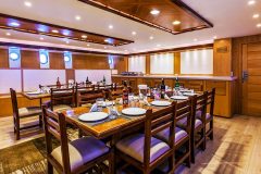 Restaurant der Golden Dolphin III
